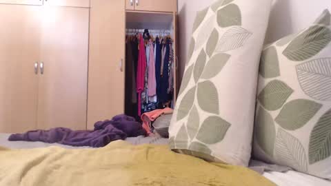 Snapshot of xxxbustybabe27x chatting on 03-07-25, 01:29 Ayanda online show from 03-07-25, 01:29