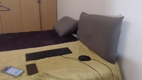 Snapshot of xxxbustybabe27x chatting on 10-04-25, 02:04 Ayanda online show from 10-04-25, 02:04