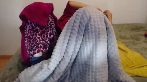 Snapshot of xxxbustybabe27x chatting on 03-14-26, 06:24 Ayanda online show from 03-14-26, 06:24