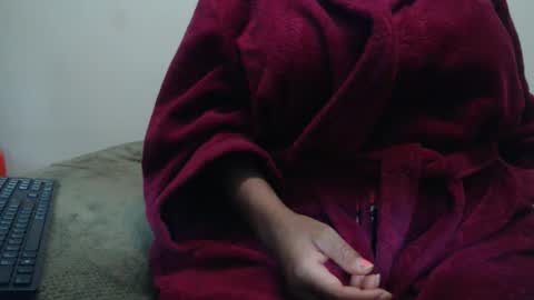 Snapshot of xxxbustybabe27x chatting on 04-15-26, 02:35 Ayanda online show from 04-15-26, 02:35