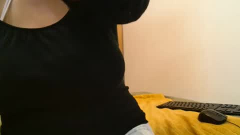 Snapshot of xxxbustybabe27x chatting on 06-03-26, 02:33 Ayanda online show from 06-03-26, 02:33
