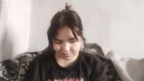 xxxcutekittyx online show from 04-11-26, 07:35