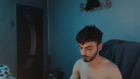 xxxdonpuiuuxxx online show from 01-10-26, 07:32