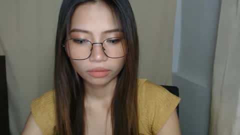 Snapshot of xxxforyouonlyxxx chatting on 11-11-25, 03:34 inday pinay online show from 11-11-25, 03:34