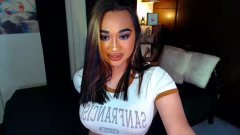 Snapshot of xxxgiganticoliviacummerxxx chatting on 12-13-24, 06:38 OLIVIA online show from 12-13-24, 06:38