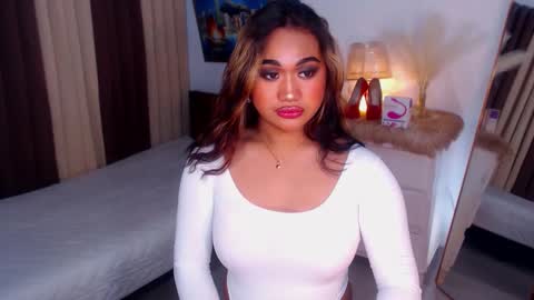 Snapshot of xxxgiganticoliviacummerxxx chatting on 12-28-24, 02:21 OLIVIA online show from 12-28-24, 02:21