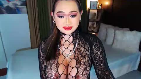 Snapshot of xxxgiganticoliviacummerxxx chatting on 02-12-25, 02:43 OLIVIA online show from 02-12-25, 02:43