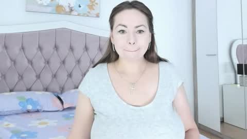 Elvira online show from 04-14-26, 05:57