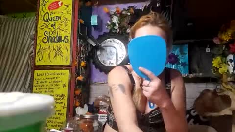 XXXQueenMandyDickenz online show from 02-25-26, 02:10