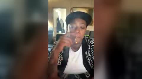 Snapshot of xxxtrendy chatting on 07-24-26, 04:27 xxxtrendy online show from 07-24-26, 04:27