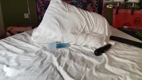 Lil Luna online show from 11-05-25, 02:11