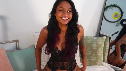 Zara online show from 09-19-25, 03:56