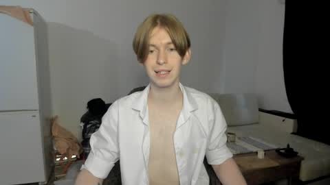 Snapshot of y0ursteve chatting on 05-22-26, 05:40 y0ursteve online show from 05-22-26, 05:40