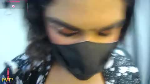 Snapshot of yaazhini457034 chatting on 06-26-26, 11:58 yazhini online show from 06-26-26, 11:58