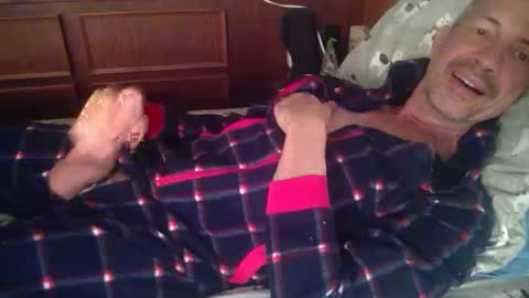 Snapshot of yacht3oy chatting on 11-11-25, 01:05 yacht3oy online show from 11-11-25, 01:05