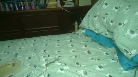 Snapshot of yacht3oy chatting on 12-20-25, 09:05 yacht3oy online show from 12-20-25, 09:05