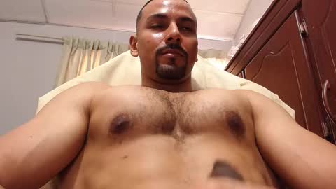  Yago Fox  online show from 01-13-25, 06:38