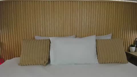 Yalezka online show from 07-16-26, 04:07