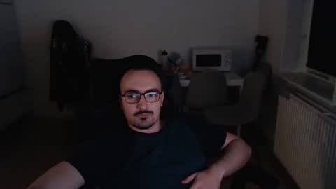 YamilLamal online show from 11-10-25, 12:09