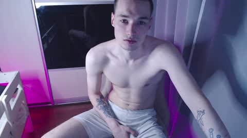 Snapshot of yan_rizen chatting on 12-04-24, 01:14 Yan online show from 12-04-24, 01:14