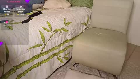 Snapshot of yana_secretroom chatting on 02-23-26, 04:54 Yana online show from 02-23-26, 04:54