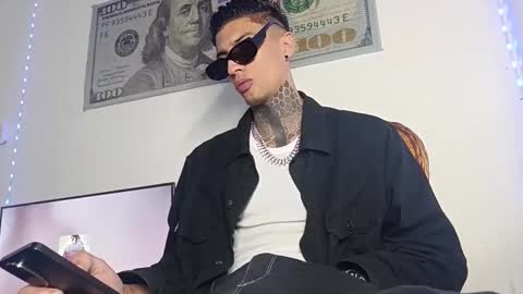 Yan online show from 04-02-26, 02:42