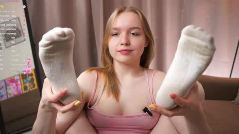Snapshot of yangsperanza chatting on 05-18-26, 01:06 Kate online show from 05-18-26, 01:06