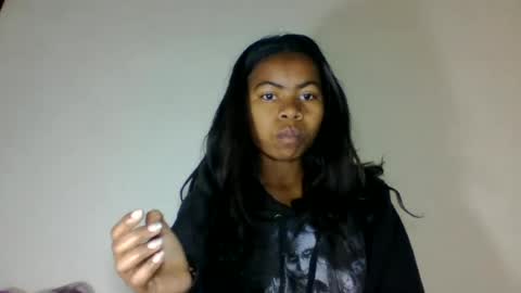 yannick_01 online show from 06-18-26, 08:46