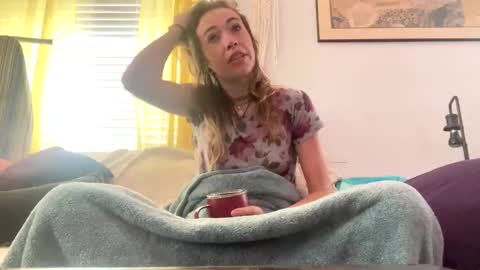 Snapshot of yanyanpixie chatting on 11-16-25, 04:45 yanyanpixie online show from 11-16-25, 04:45