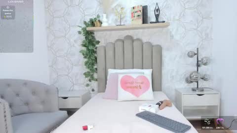 Yara online show from 09-21-25, 08:54