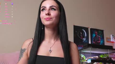 Snapshot of yaraliebe chatting on 05-28-26, 10:12 Yara online show from 05-28-26, 10:12