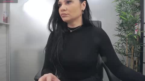 Yara online show from 01-08-26, 04:59