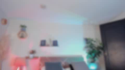 Snapshot of yarirose chatting on 06-15-26, 03:47 Yary online show from 06-15-26, 03:47