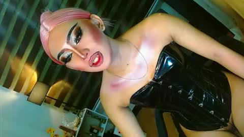 miss yasii online show from 05-22-26, 01:17