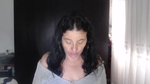 yasmin_love85 online show from 12-17-24, 06:31