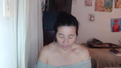 yasmin_love85 online show from 10-10-25, 07:35
