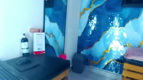 Snapshot of yasmine_tapias chatting on 07-12-26, 09:39 Yasmine online show from 07-12-26, 09:39