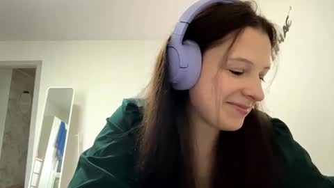 Aurora online show from 06-16-26, 11:57
