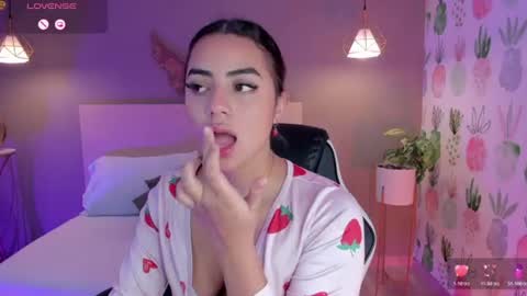 Snapshot of yaya23x chatting on 07-23-26, 02:37 yaya23x online show from 07-23-26, 02:37