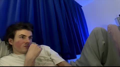 Snapshot of yayay333 chatting on 12-22-25, 04:26 yayay333 online show from 12-22-25, 04:26