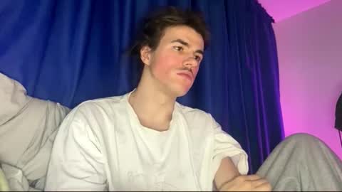 Snapshot of yayay333 chatting on 02-05-26, 11:31 yayay333 online show from 02-05-26, 11:31