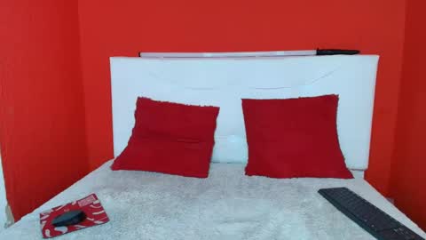 Snapshot of yayita_mature chatting on 09-29-25, 02:33 yayita online show from 09-29-25, 02:33