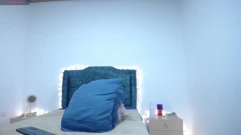 Snapshot of yazmin_mature chatting on 12-10-24, 09:11 Jasmin online show from 12-10-24, 09:11