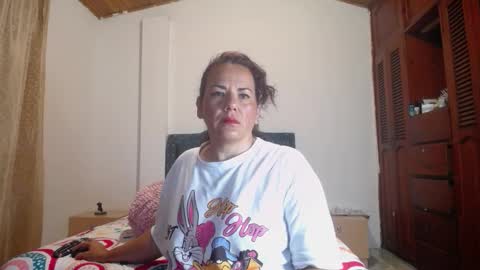 Snapshot of yazmin_mature chatting on 11-16-25, 09:53 Jasmin online show from 11-16-25, 09:53