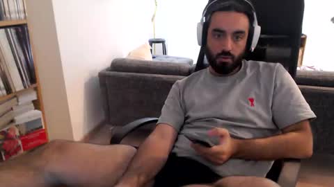 yeeaahoo online show from 10-14-25, 06:58