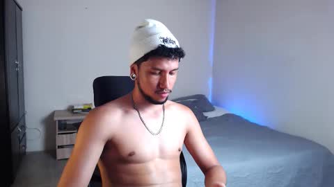 Snapshot of yeff_stone chatting on 10-05-25, 01:48 yeff online show from 10-05-25, 01:48