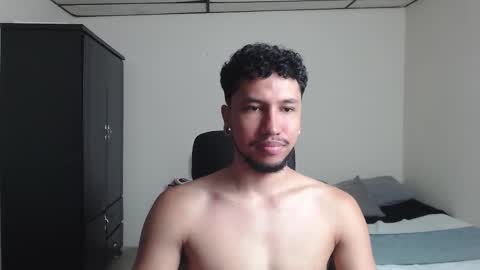 Snapshot of yeff_stone chatting on 12-05-25, 01:58 yeff online show from 12-05-25, 01:58