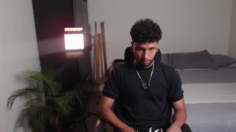 yeff online show from 02-06-26, 12:04