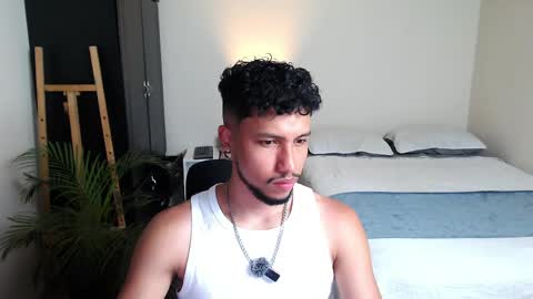 Snapshot of yeff_stone chatting on 04-18-26, 12:36 yeff online show from 04-18-26, 12:36
