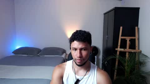 Snapshot of yeff_stone chatting on 05-11-26, 04:26 yeff online show from 05-11-26, 04:26